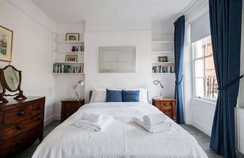 Belgravia House | 107 m² House ∙ 2 bedrooms ∙ 6 guests