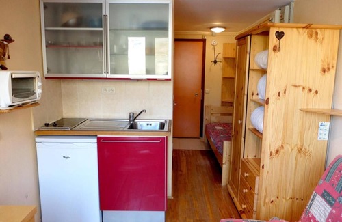 Tignes le Lac Apartment | 10m from ski slopes, 3rd floor, television, ski locker, 16m², Tignes