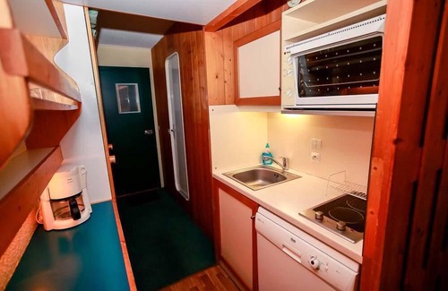 Arc-1800 Apartment | 10m from ski slopes, 9th floor, balcony, tv, 25m², Les Arcs