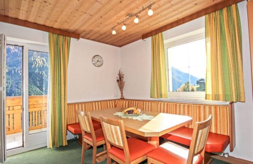 Kappl Apartment | 110 m² Apartment ∙ 4 bedrooms ∙ 7 guests