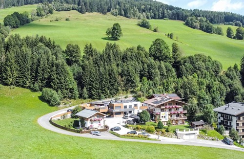 Saalbach-Hinterglemm Apartment | 110 m² Apartment ∙ 5 bedrooms ∙ 10 guests