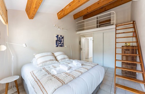 Endoume House | 110 m² House ∙ 3 bedrooms ∙ 6 guests