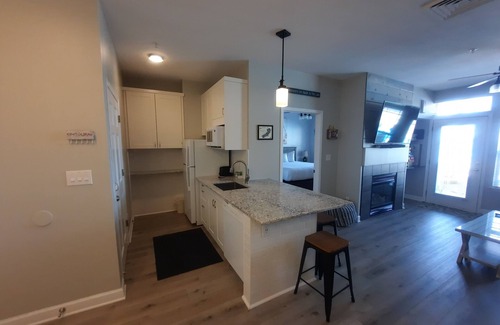 Delavan Lake Condo | 111 - 2 Bedroom Lake View Condo w/Patio