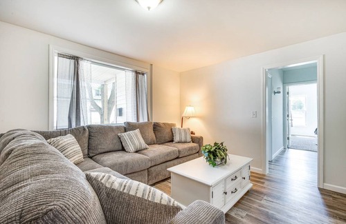 Glens Falls House | 111 m² House ∙ 4 bedrooms ∙ 8 guests