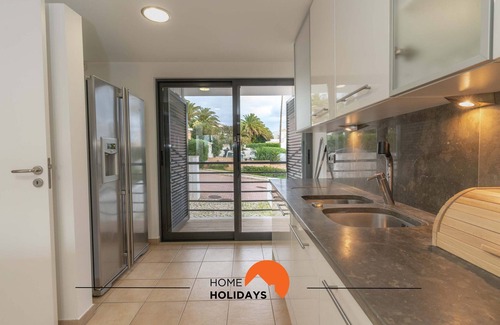 Cerro de Aguia Ski Chalet | #111 Patroves Ocean View by Home Holidays