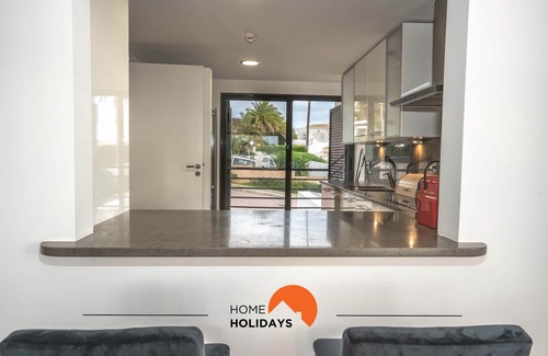 Cerro de Aguia Ski Chalet | #111 Patroves Ocean View by Home Holidays