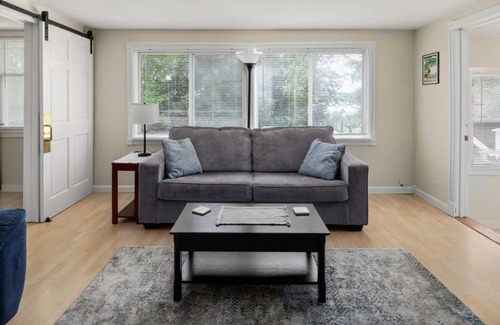 Malletts Bay Cabin | 113 m² Cabin ∙ 3 bedrooms ∙ 6 guests