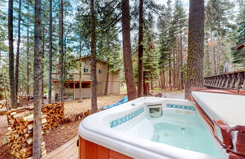 McKinney Estates Cabin | 118 m² Cabin ∙ 3 bedrooms ∙ 8 guests