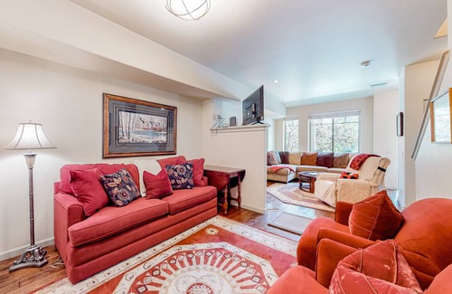 Hailey House | 118 m² House ∙ 2 bedrooms ∙ 8 guests