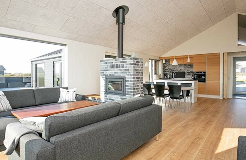 Nr. Lyngby House | 12 person holiday home in Løkken-By Traum