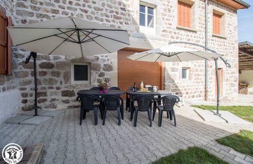Saint-Romain House | 120 m² Gîte ∙ 4 bedrooms ∙ 8 guests