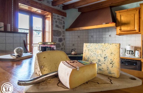 Saint-Romain House | 120 m² Gîte ∙ 4 bedrooms ∙ 8 guests