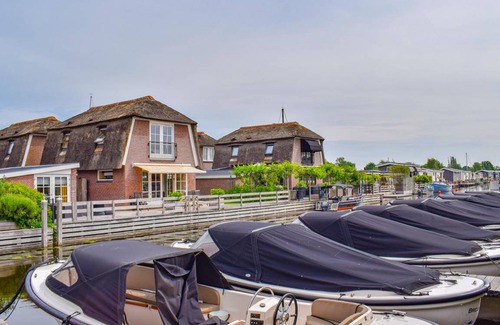 Municipality of Stichtse Vecht House | 120 m² House ∙ 3 bedrooms ∙ 6 guests