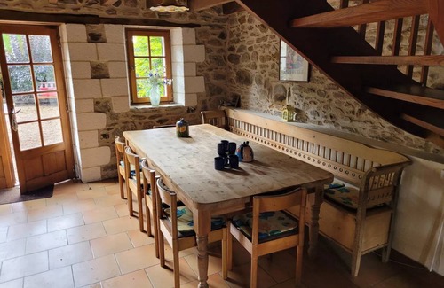 Saint-Saud-Lacoussiere House | 125 m² House ∙ 5 bedrooms ∙ 10 guests