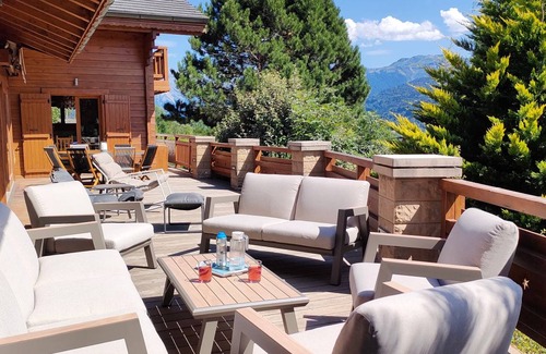 Taninges Ski Chalet | 130 m² Chalet ∙ 4 bedrooms ∙ 8 guests