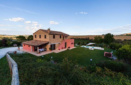 Polverigi House | 130 m² House ∙ 2 bedrooms ∙ 6 guests