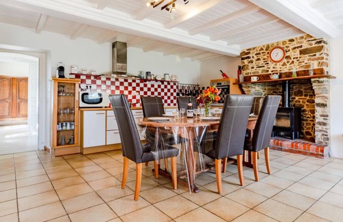 Creances House | 130 m² House ∙ 3 bedrooms ∙ 6 guests