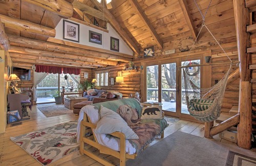 Henniker House | 130 m² House ∙ 3 bedrooms ∙ 6 guests