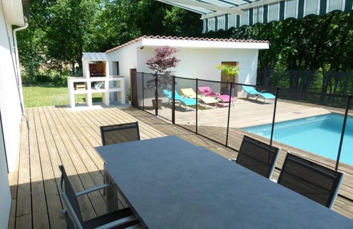 Serignac House | 135 m² Gîte ∙ 4 bedrooms ∙ 9 guests