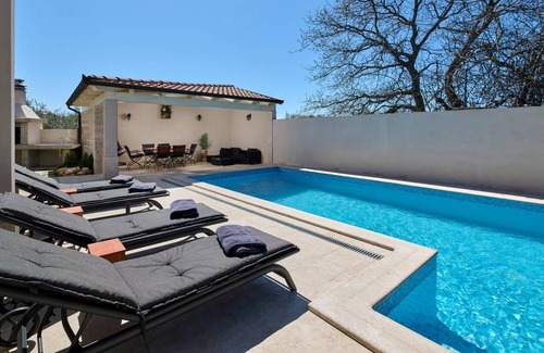 Cancini Villa | 139 m² Villa ∙ 3 bedrooms ∙ 6 guests