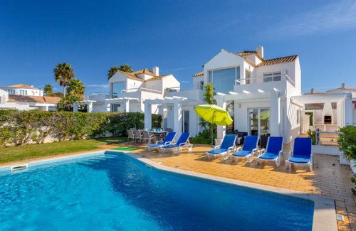 Gale House | 140 m² House ∙ 4 bedrooms ∙ 8 guests