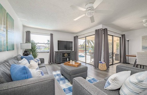 Cape Coral Villa | 141 m² Villa ∙ 3 bedrooms ∙ 6 guests