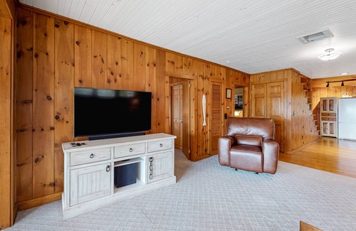 Naples Cabin | 145 m² Cabin ∙ 3 bedrooms ∙ 8 guests
