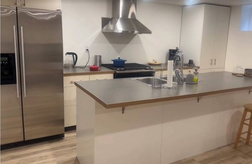 Willowdale House | 15 mins to Finch & Yong! Family-size unit.