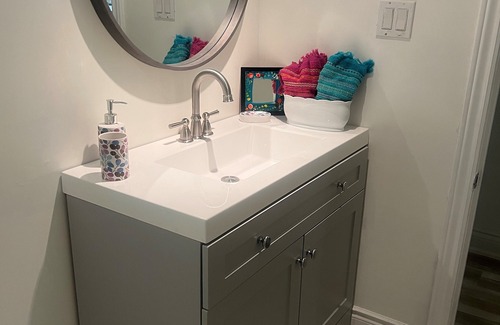 Willowdale House | 15 mins to Finch & Yong! Family-size unit.