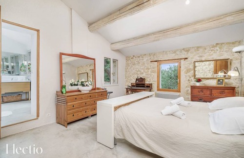 Puget House | 150 m² House ∙ 4 bedrooms ∙ 9 guests