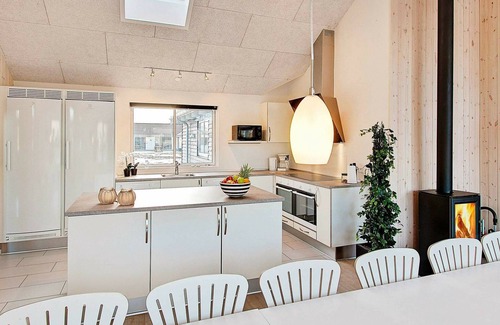 Fjellerup Strand House | 16 person holiday home in Glesborg