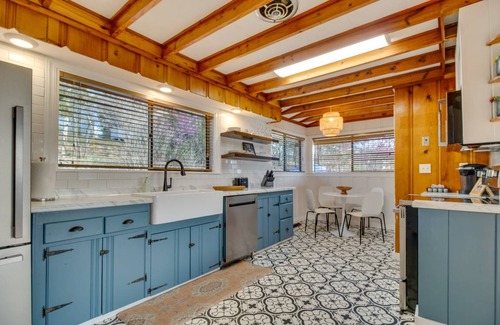 Henderson House | 162 m² House ∙ 3 bedrooms ∙ 6 guests