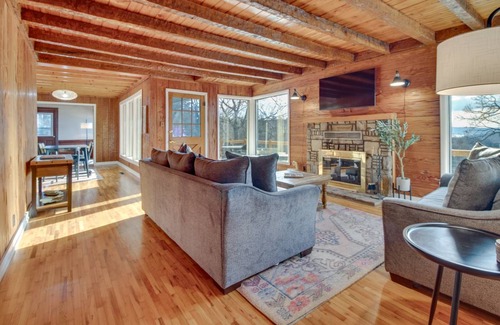 Henderson House | 162 m² House ∙ 3 bedrooms ∙ 6 guests