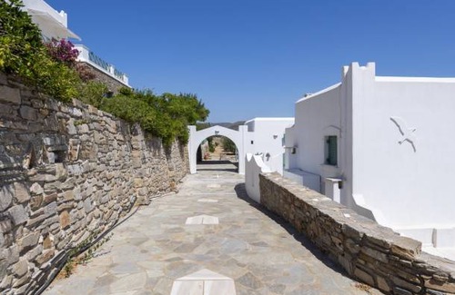 Krotiri Villa | 166 m² Villa ∙ 4 bedrooms ∙ 7 guests