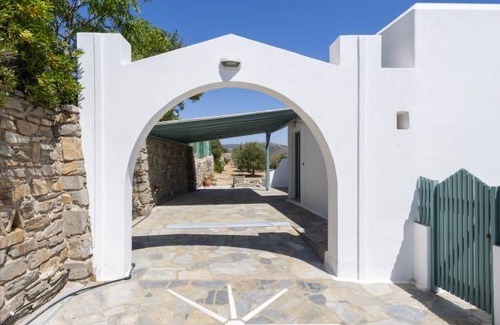 Krotiri Villa | 166 m² Villa ∙ 4 bedrooms ∙ 7 guests