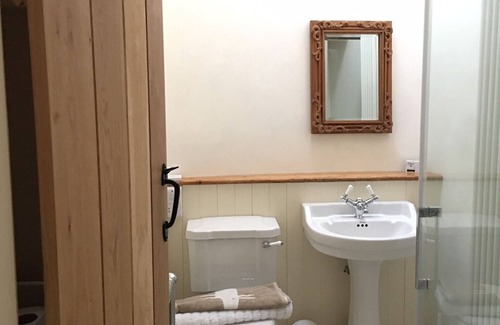 Glastonbury Other | 16thCentury cottage, foothills of Glastonbury Tor, outdoor pool.