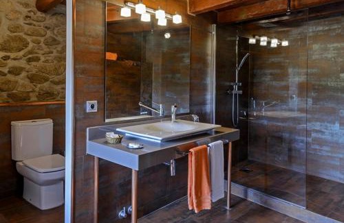 Angoustrine House | 1703 CHAMBRE ET TABLE D'HOTES