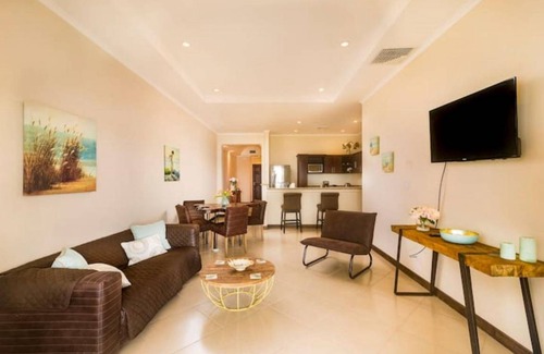 Playa Flamingo Apartment | 174 m² Apartment ∙ 3 bedrooms ∙ 6 guests