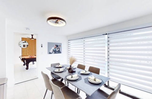 Driftwood House | 185 m² House ∙ 5 bedrooms ∙ 10 guests