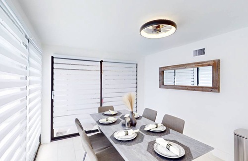 Driftwood House | 185 m² House ∙ 5 bedrooms ∙ 10 guests