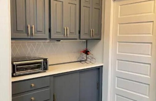 Statesville House | 1920s Gem Near Downtown.3BR/2.5BA.4 Beds.Pets OK. AC/WiFi.Parking