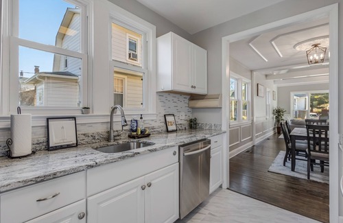 Catonsville House | 1942 Tudor Home (Catonsville/Baltimore/Ellicott City)