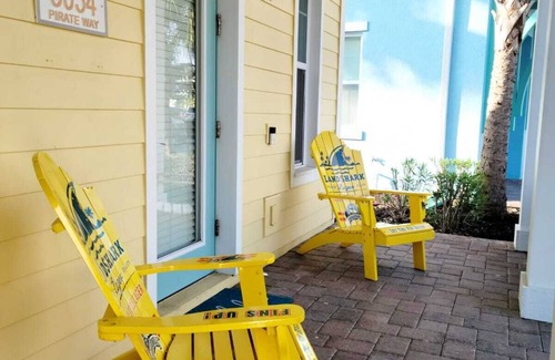 West Kissimmee Cottage | 1BD Island-Inspired Cottage minutes from Disneyworld