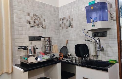 Mysore House | 1BHK Opposite Mysore zoo, Kamadhenu Homestay