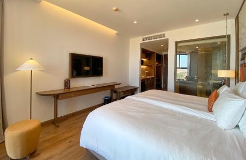 Suoi Nuoc Beach Apartment | 1BR direct seaview - 5 mins to the beach - infinity pool - Apec Mui Ne