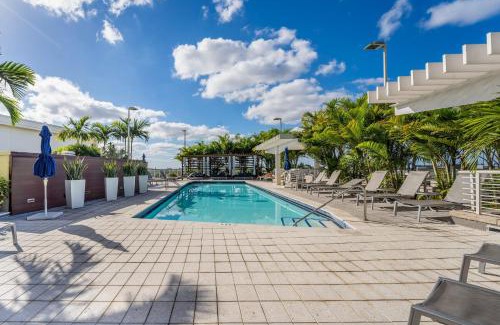 Midtown Apartment | 1BR Miami Retreat with BBQ, Pool, & Skyline Views
