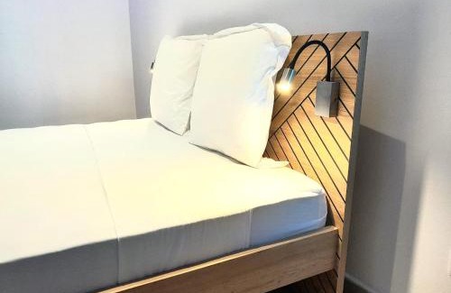 Dzaoudzi Hotel | 2 0 HÔTEL Ylang