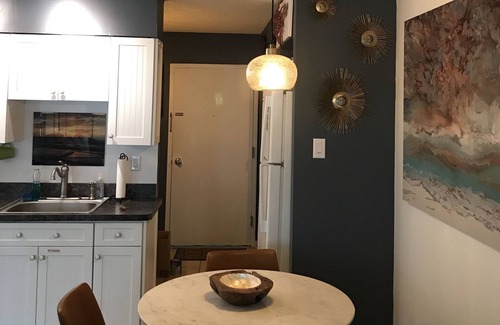 North Wildwood Condo | 2 bed, 2 bath on pool level with private balcony