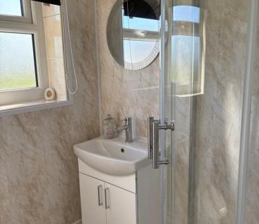 Scurlage Ski Chalet | 2 Bed Bungalow -25 Gower Holiday Village - Dog Friendly