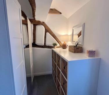 City Centre House | 2 bed central location - no parking
